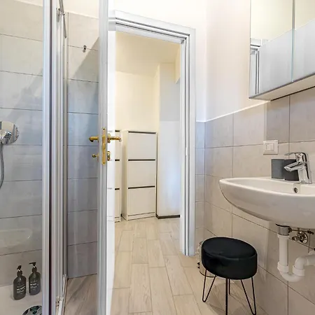 At Home-como Maison d'hôtes 3*