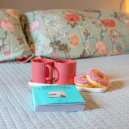 At Home-como *