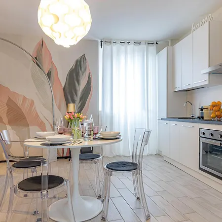 At Home-como Konukevi 3*