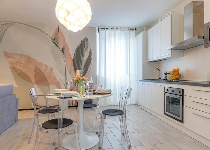 At Home-como Πανσιόν 3*