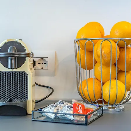 At Home-como Pensionat