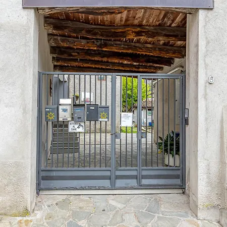 At Home-como Pensionat 4*