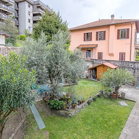 At Home-como Pensionat 4*