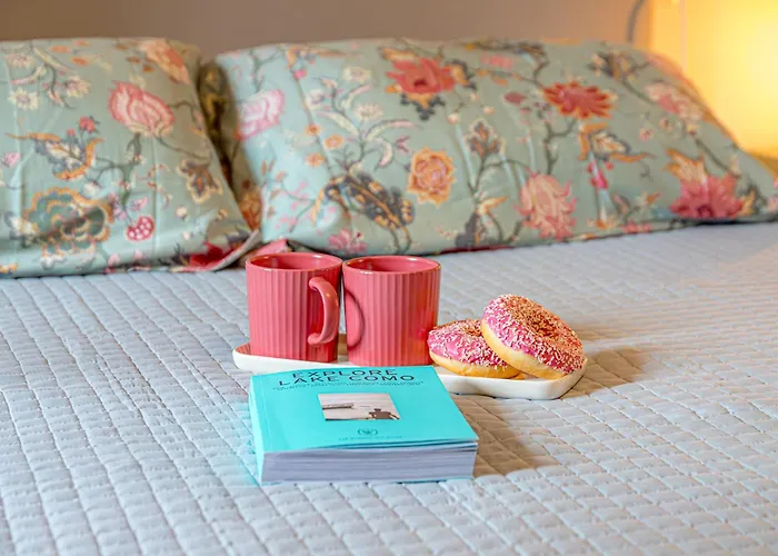 At Home-como 4*