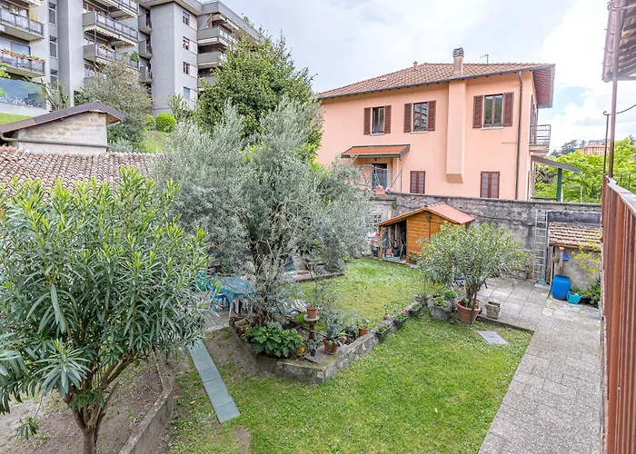 At Home-como Pensionat 4*